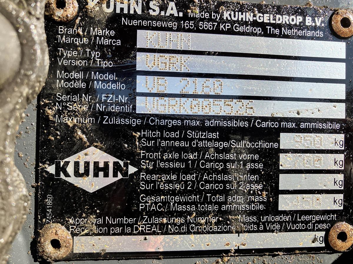 Used KUHN VB2160 ROUND BALER W/ROTO CUT, NET WRAP