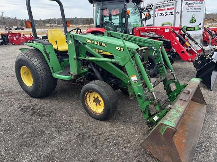 Used JOHN DEERE 4400