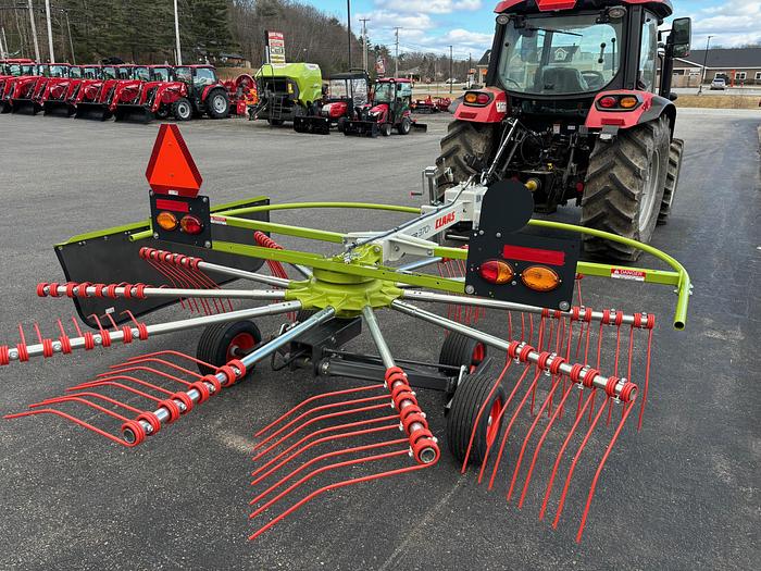 Claas Liner 370T Rake