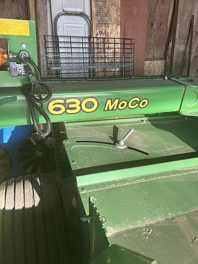 Used JOHN DEERE 630 MOCO