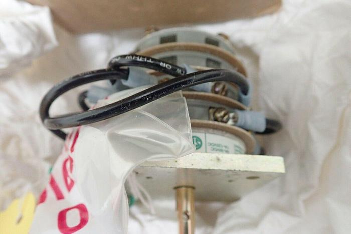 Used Electroswitch 31904QT P/N 88-22828 Cage 30554 Rotary Switch