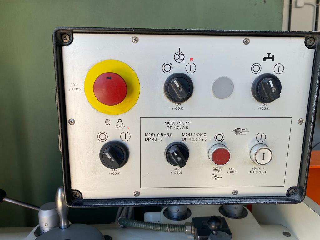 Used Reishauer AM-10