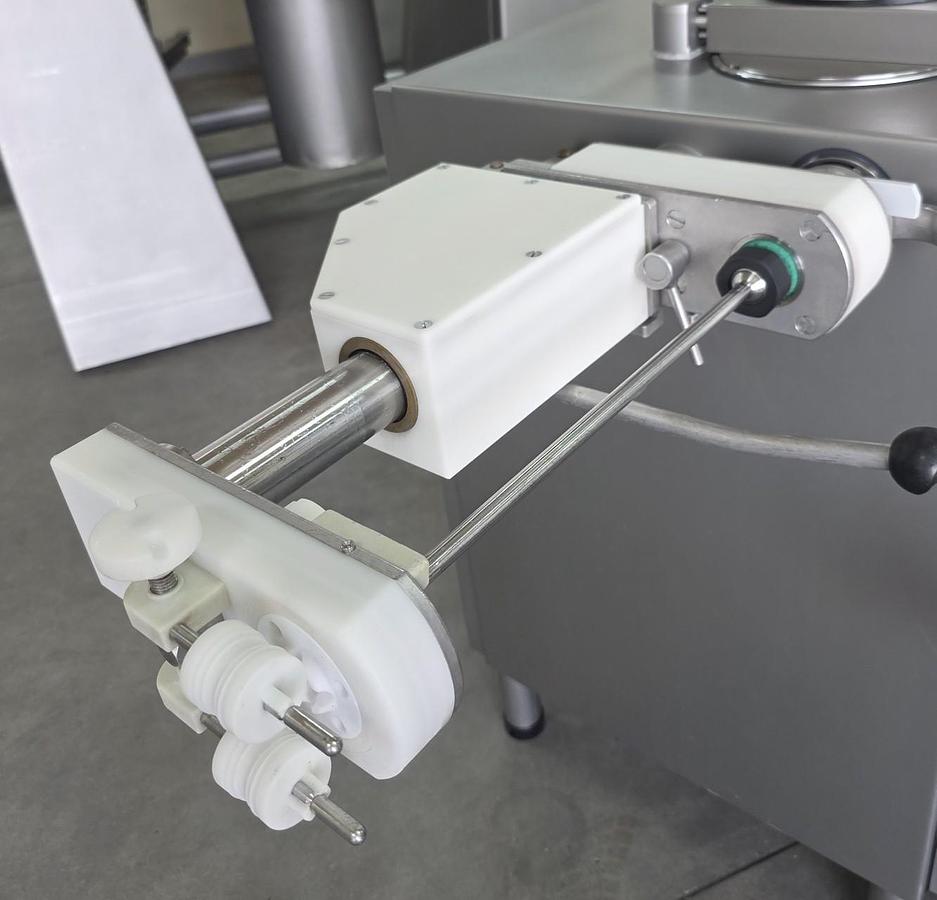 Used HANDTMANN VF 608