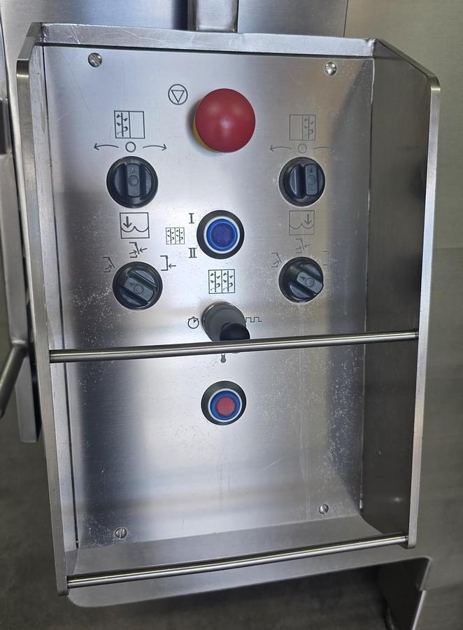 Used MIXER MR 1800