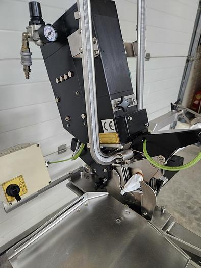 Used POLYCLIP PDC 600