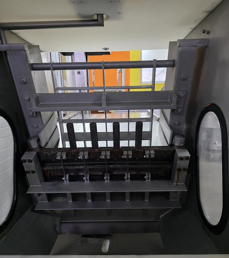 Used MAGURIT FROMAT 074