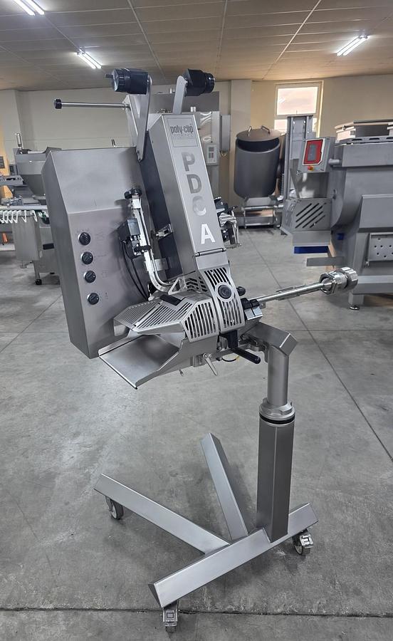 Used Polyclip PDC 600 A