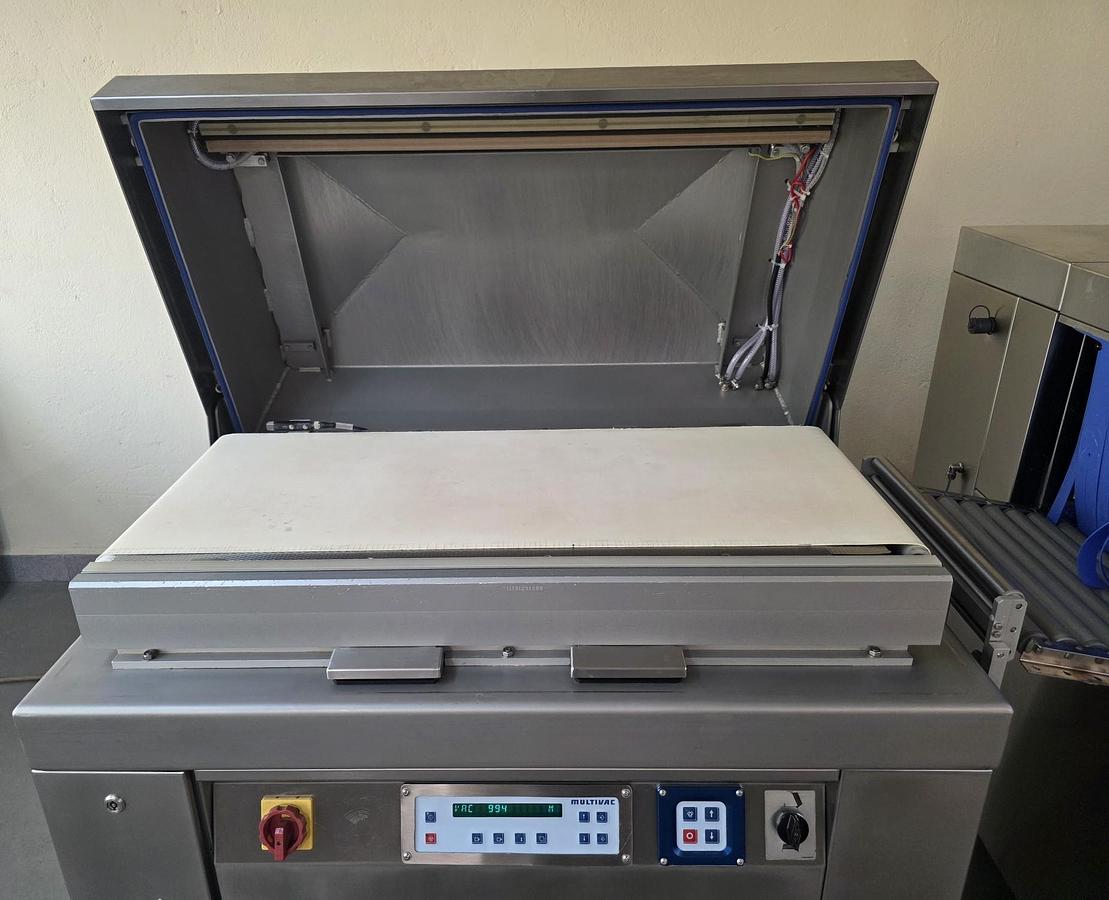 Used MULTIVAC C 700, HENKELMAN 200 A
