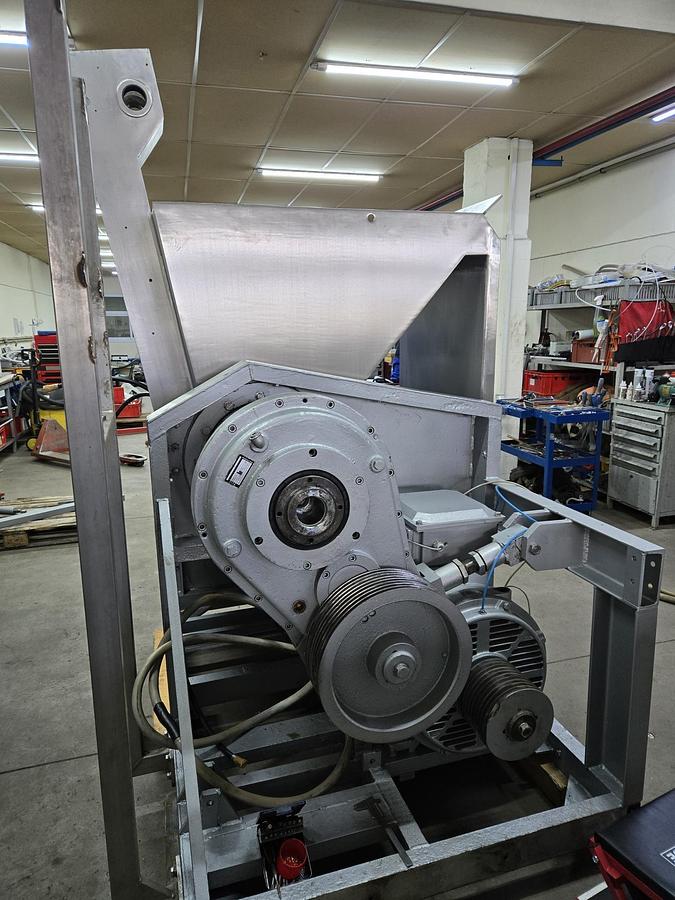 Used SEYDELMANN GW 300