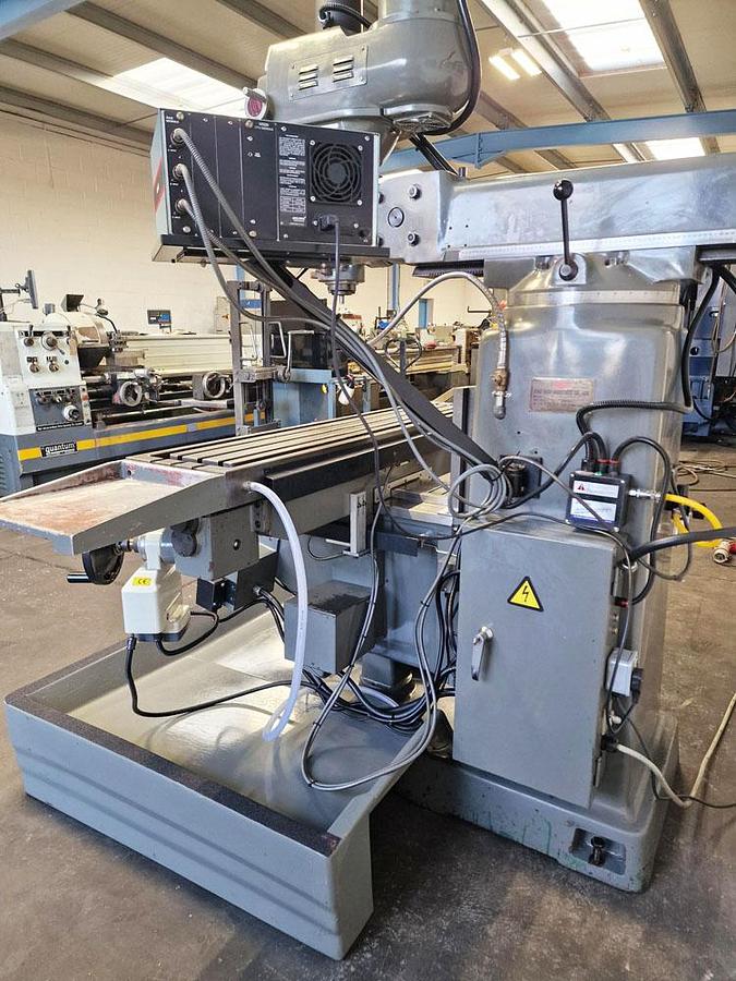 Used XYZ KRV3000 SLV TURRET MILL