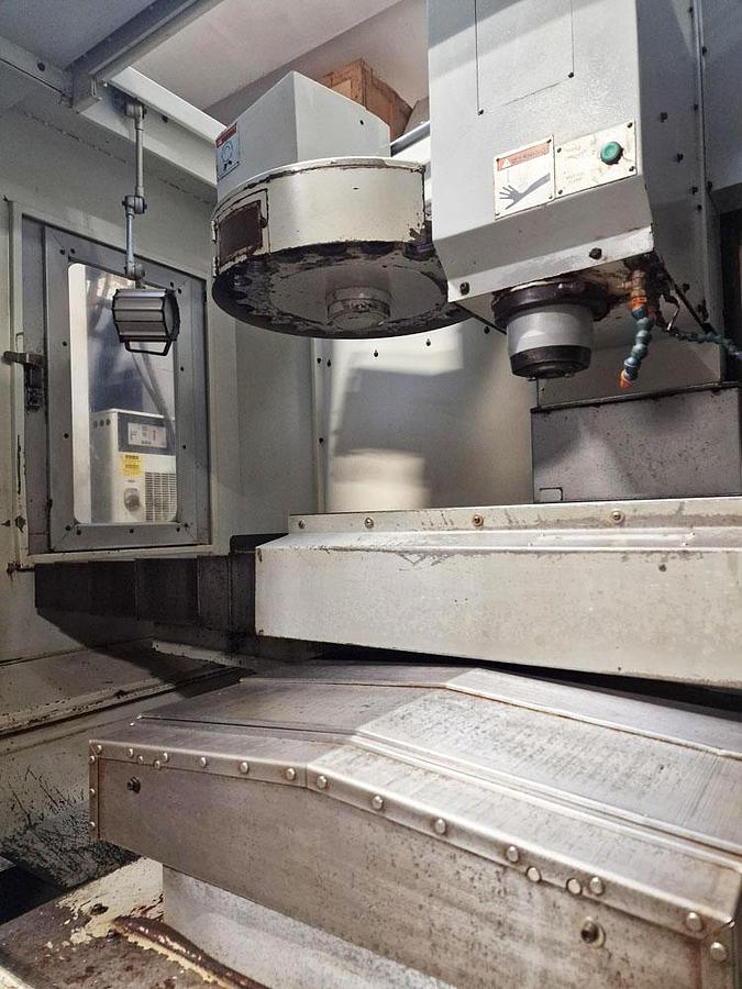 Used 2005 XYZ 1010 VERTICAL MACHINING CENTRE