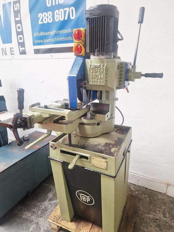 Used SUPER BROWN  300 DV SAW