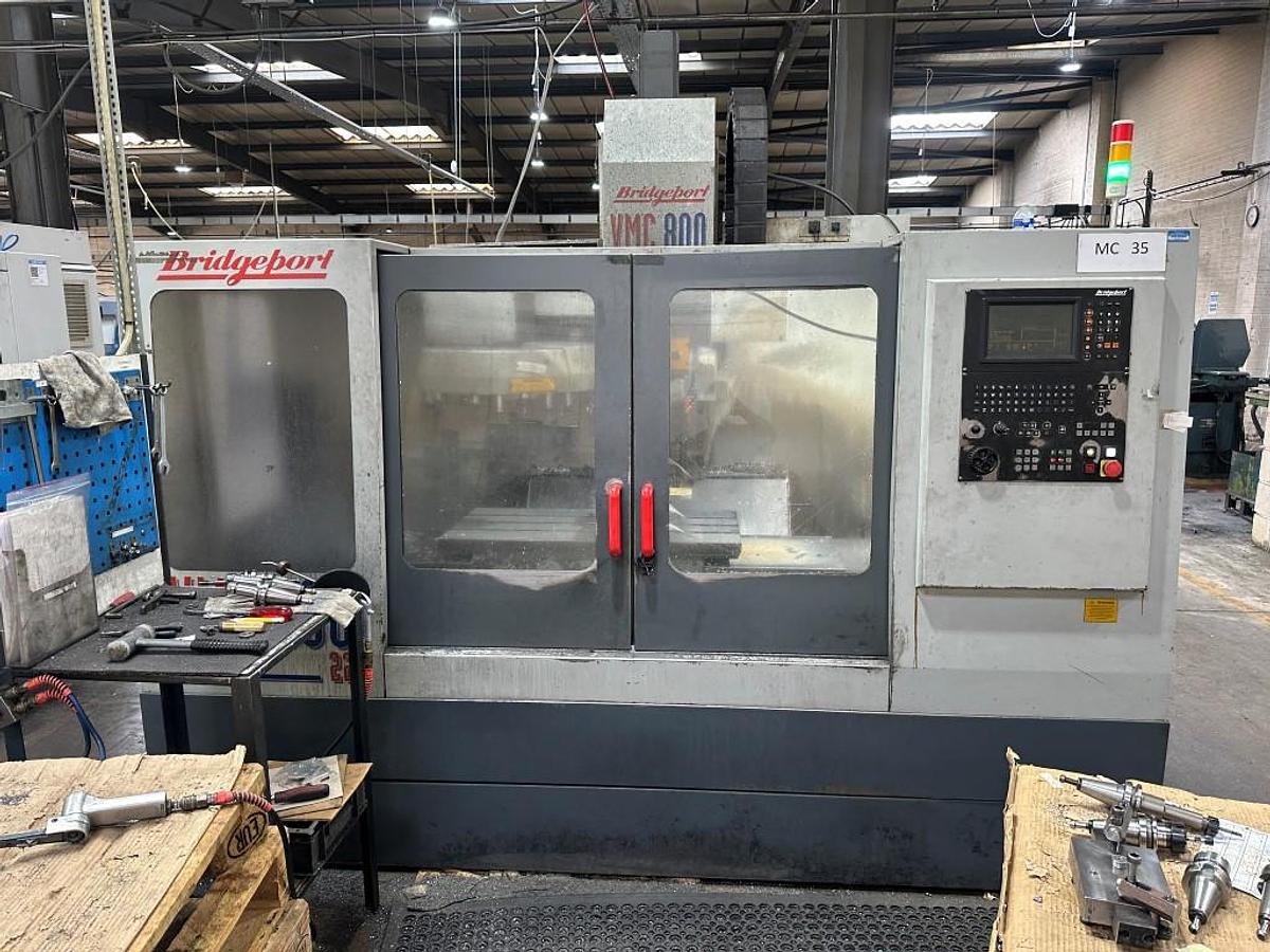 Used 1996 BRIDGEPORT VMC 800 VERTICAL MACHINING CENTRE