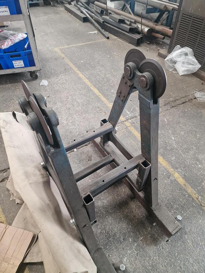 Used UNKNOWN WHEEL BALANCER