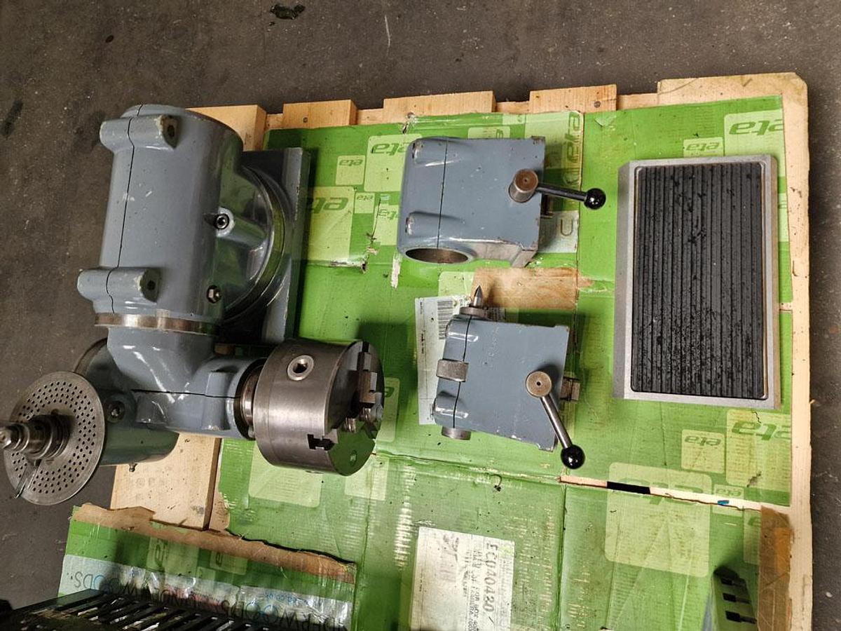 Used ACIERA F4 UNIVERSAL TOOLROOM MILL