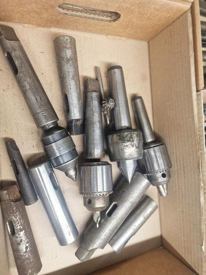 Used UNKNOWN ROTATING CENTRES DRILL CUCKS & MT SLEEVES