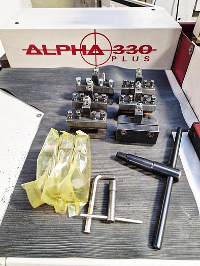 Used 1999 HARRISON harrisonalpha330pluscnclathe13104cp