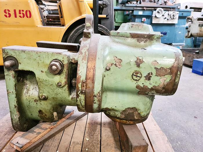 Used CINCINNATI VERTICAL MILLING HEAD