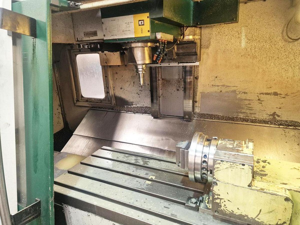 Used BRIDGEPORT VMC 800XP  VERTICAL MACHINING CENTRE