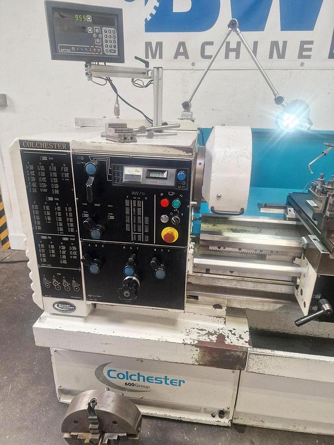 Used 2008 COLCHESTER TRIUMPH VS2500 15" x 50" GAP BED CENTRE LATHE