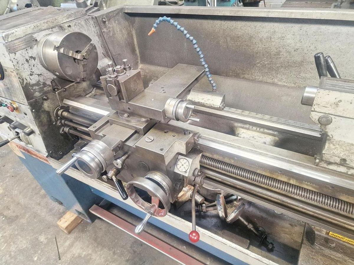 Used COLCHESTER MASTER 2500 13" x 40" GAP BED CENTRE LATHE