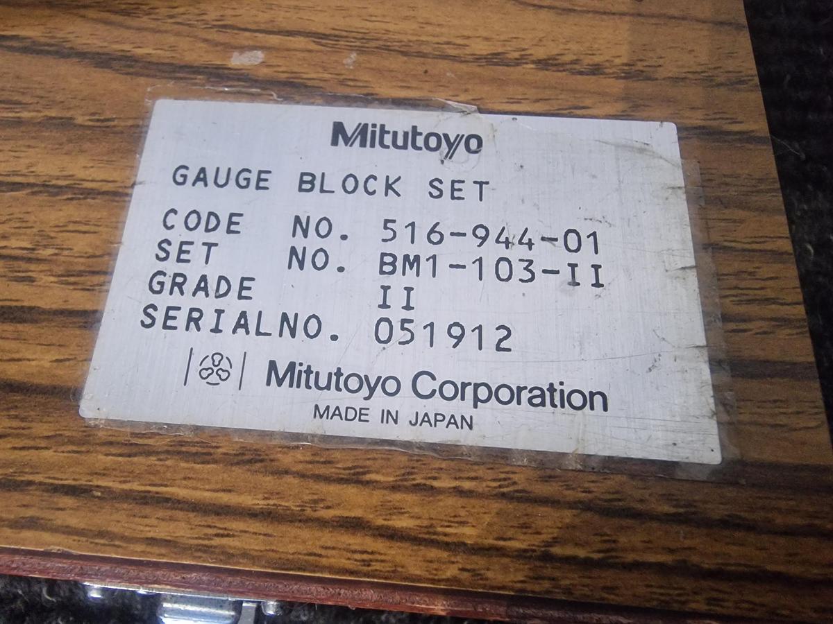 Used MITUTOYO METRIC SLIP GAUGES