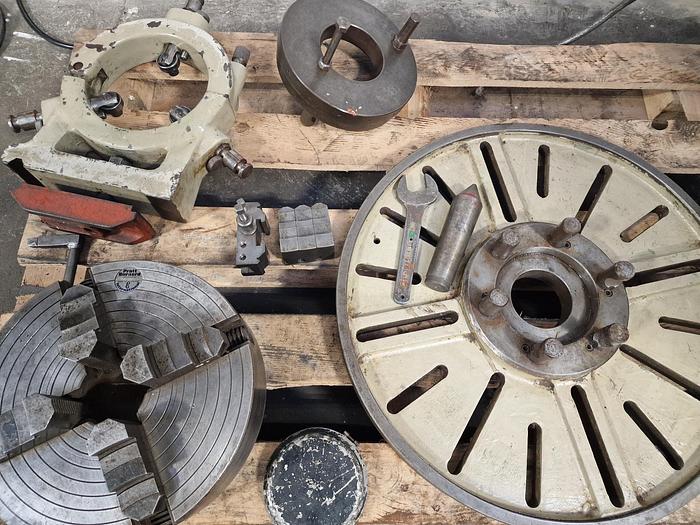 Used HARRISON M400 x 1000mm GAP BED CENTRE LATHE