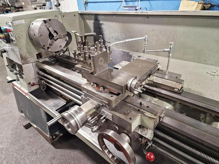 Used COLCHESTER MASTIFF 1400 x 80" GAP BED CENTRE LATHE