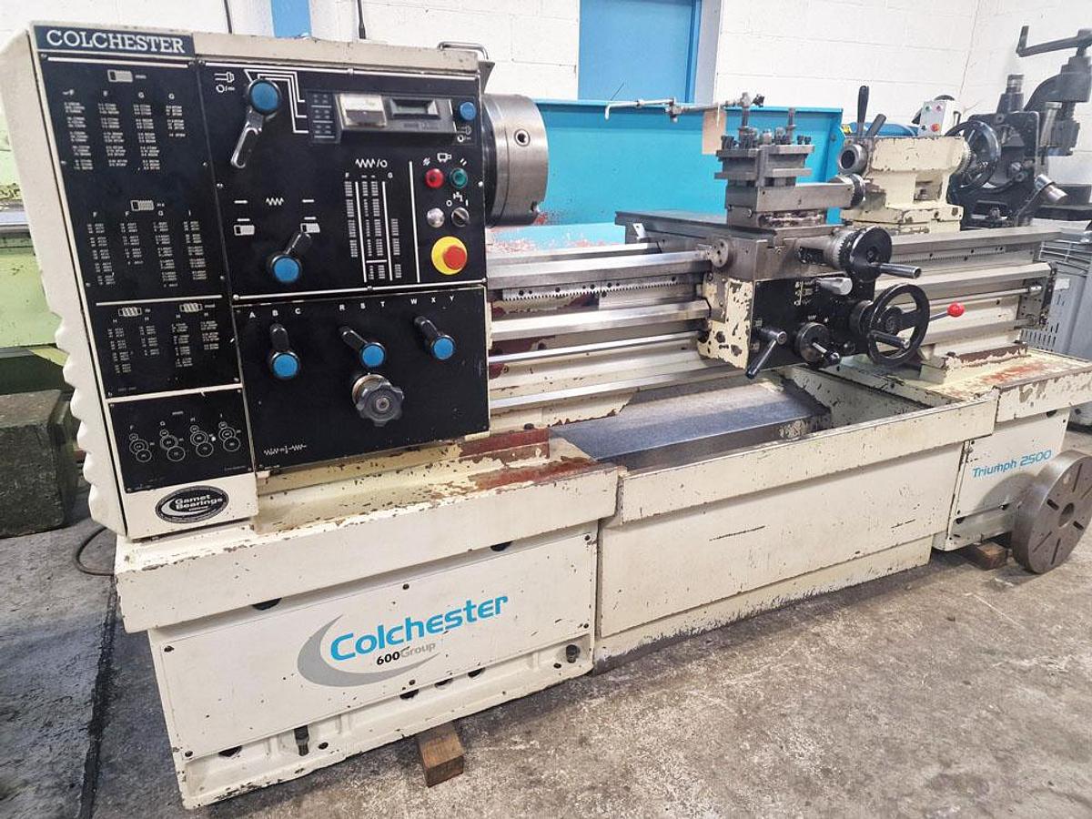 Used 2004 COLCHESTER TRIUMPH VS2500 15" x 50" GAP BED CENTRE LATHE