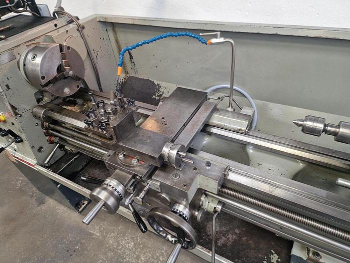 Used COLCHESTER COLCHESTER TRIUMPH 2000 15" x 50" STRAIGHT BED CENTRE LATHE