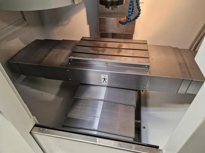 Used XYZ MINI MILL 450 VMC