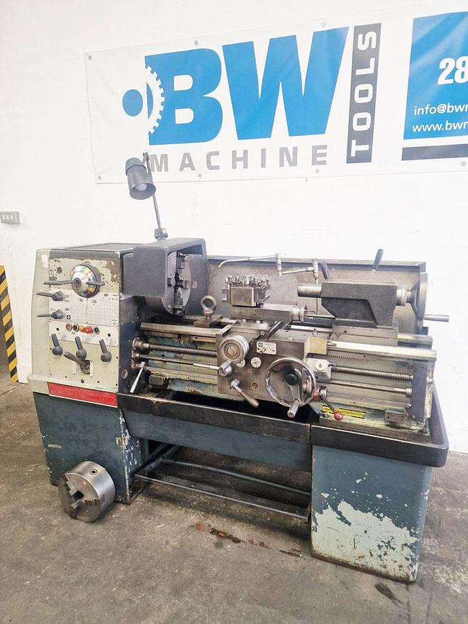 Used COLCHESTER COLCHESTER TRIUMPH 2000 15" x 30" GAP BED CENTRE LATHE