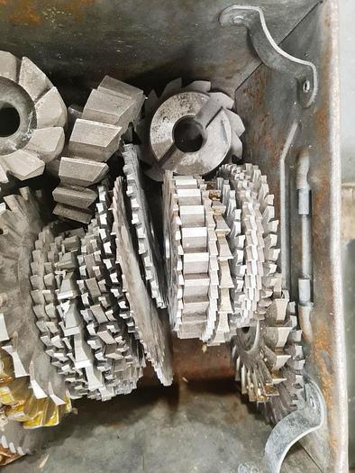 Used MISCELLANEOUS SIDE AMP; FACE MILLING CUTTERS