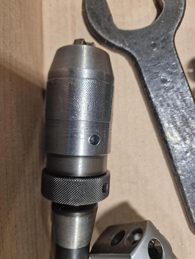 Used MISCELLANEOUS BRIDGEPORT R8 TOOLING