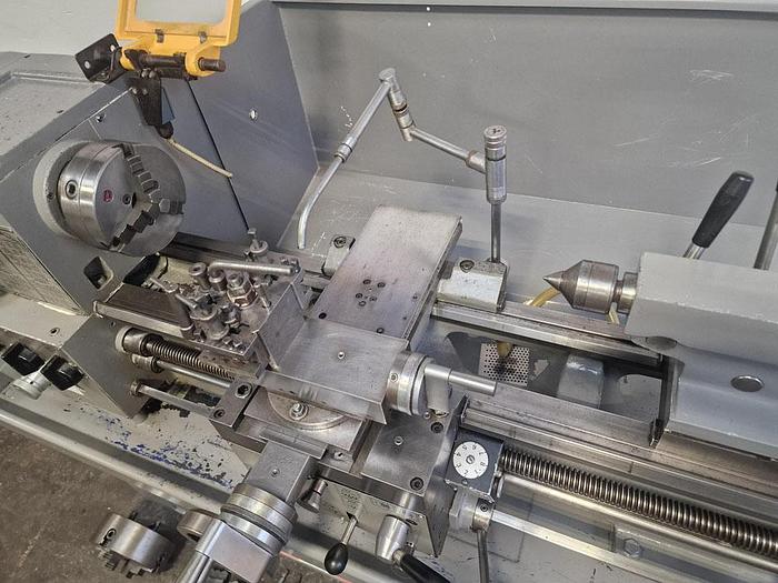 Used HARRISON M300 13" x 25" GAP BED CENTRE LATHE