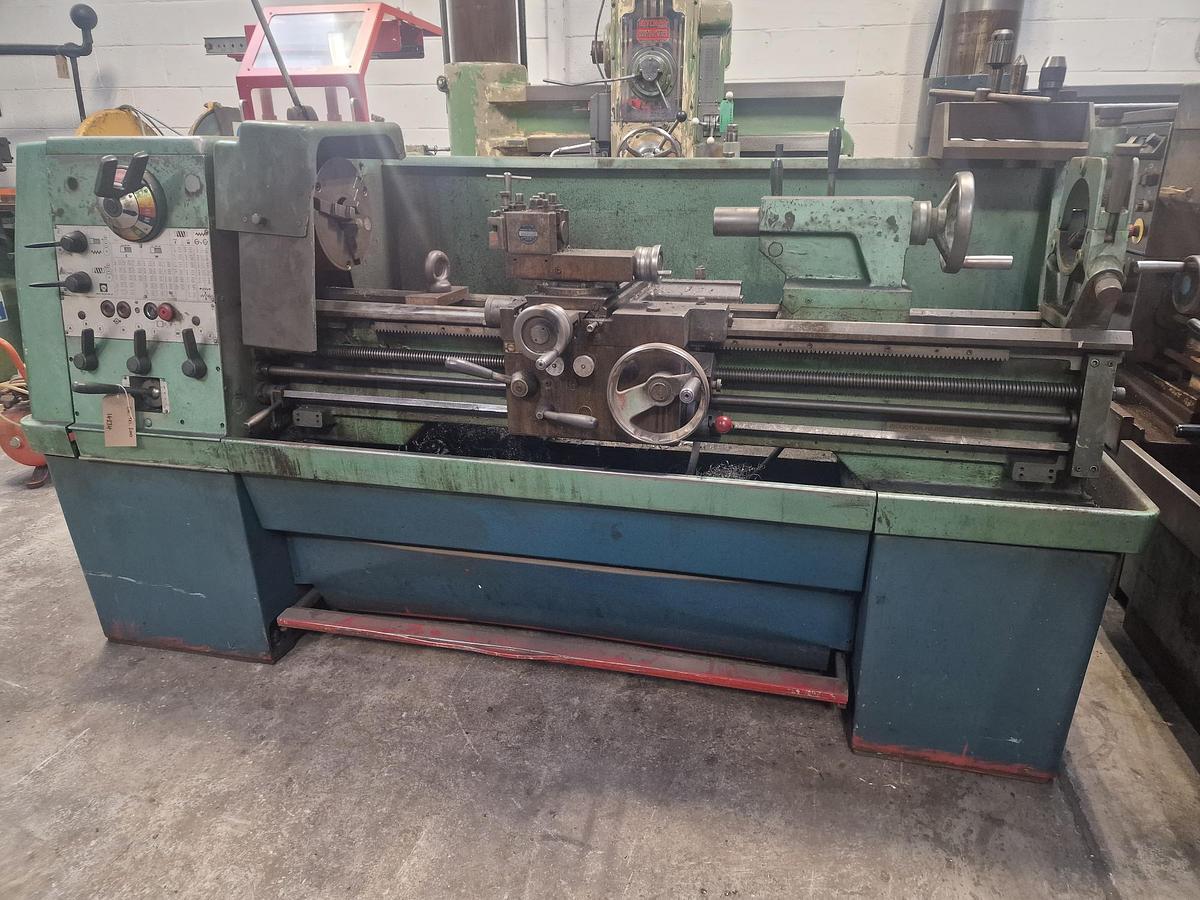Used COLCHESTER COLCHESTER TRIUMPH 2000 15" x 50" GAP BED CENTRE LATHE