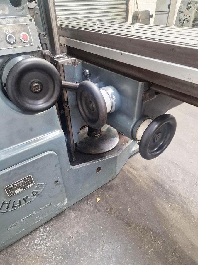 Used HURON MU6 RAM TYPE UNIVERSAL MILLING MACHINE