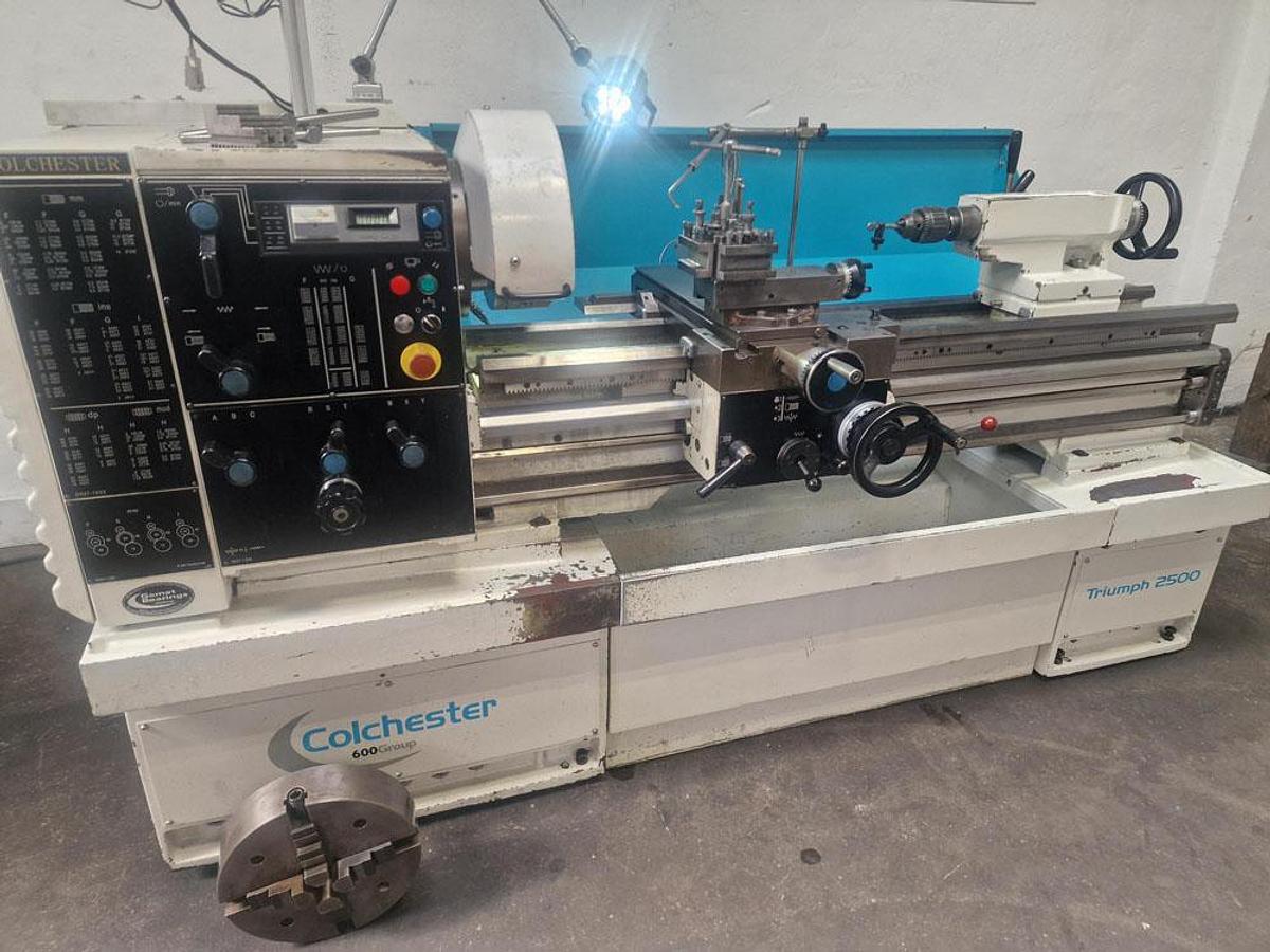 Used 2008 COLCHESTER TRIUMPH VS2500 15" x 50" GAP BED CENTRE LATHE