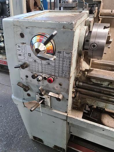 Used COLCHESTER MASTER 2500 13" x 40" GAP BED CENTRE LATHE