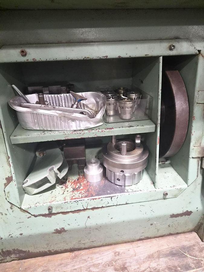Used COLCHESTER CHIPMASTER 10" x 20" STRAIGHT BED CENTRE LATHE