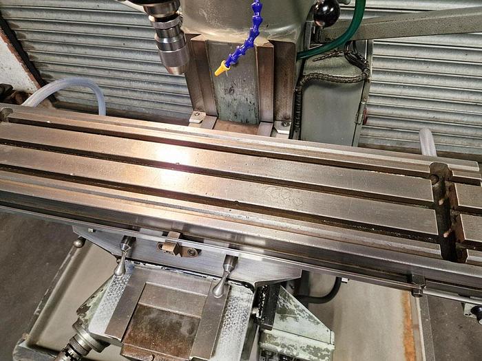 Used BRIDGEPORT SERIES 1 BR2J2 TURRET MILL