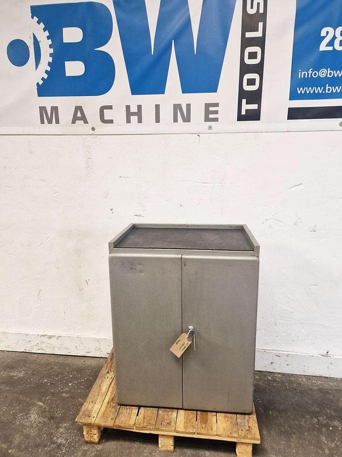 Used VERSATOOL TOOL CABINET