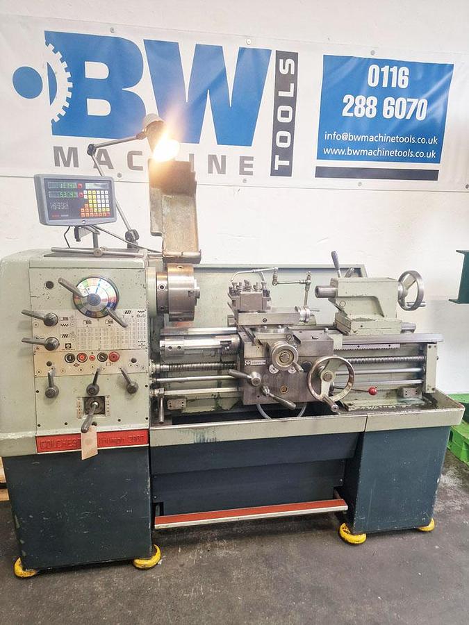 Used COLCHESTER TRIUMPH 2000 15" x 30" GAP BED CENTRE LATHE