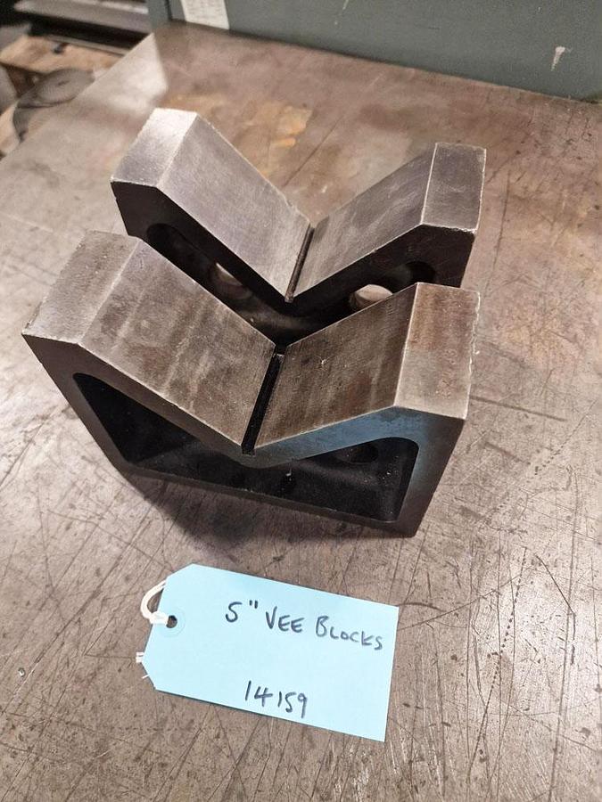 Used UNKNOWN VEE BLOCKS 5"