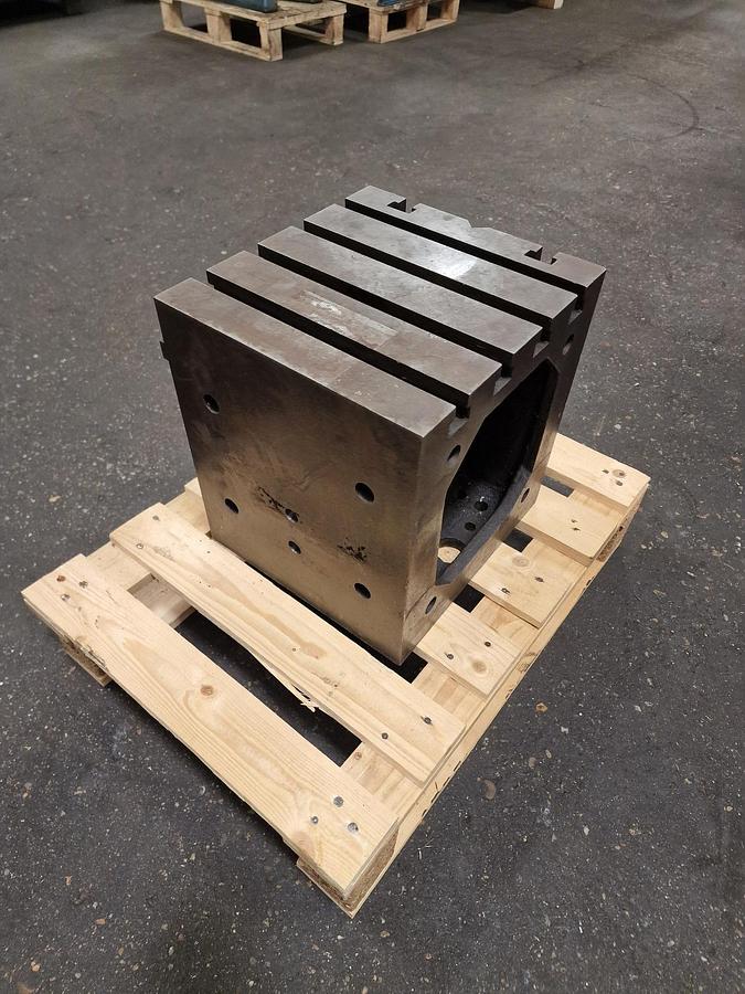 Used UNKNOWN SHAPER TABLE / CUBE 12" x 13" x 11"