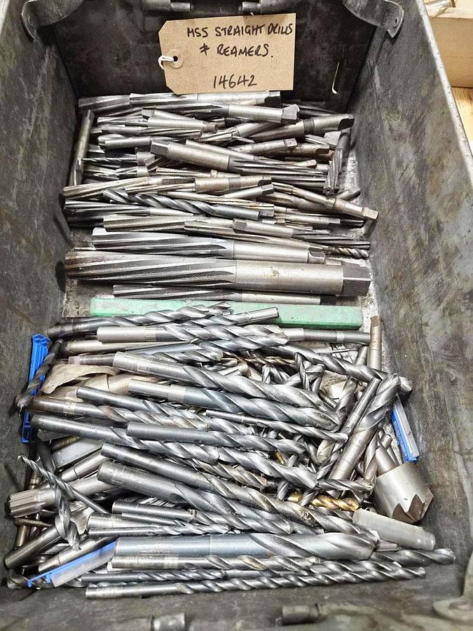 Used UNKNOWN HSS STRAIGHT SHANK DRILLS & REAMERS