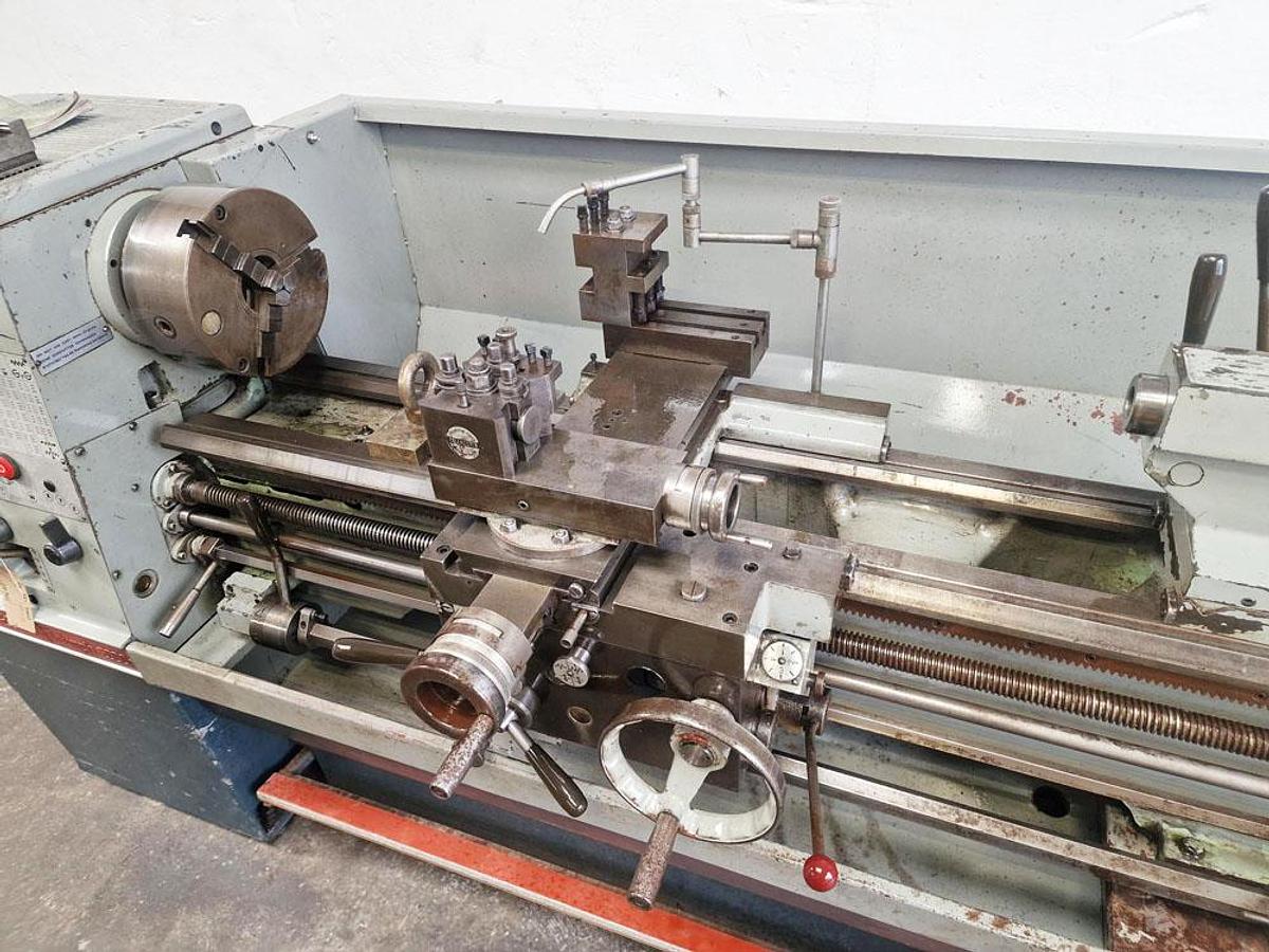 Used COLCHESTER COLCHESTER TRIUMPH 2000 15" x 50" GAP BED CENTRE LATHE