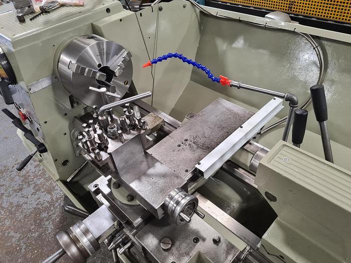 Used COLCHESTER COLCHESTER TRIUMPH 2000 15" x 30" GAP BED CENTRE LATHE