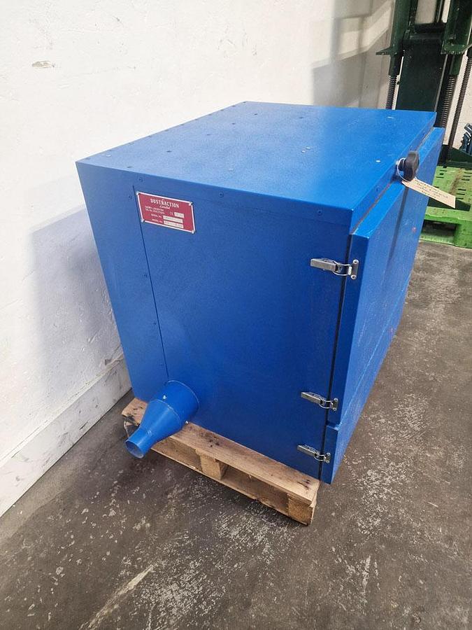 Used 2018 DUSTRACTION DUST EXTRACTOR Model 2M