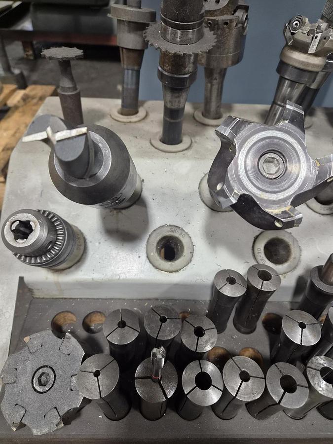 Used BRIDGEPORT R8 TOOLING